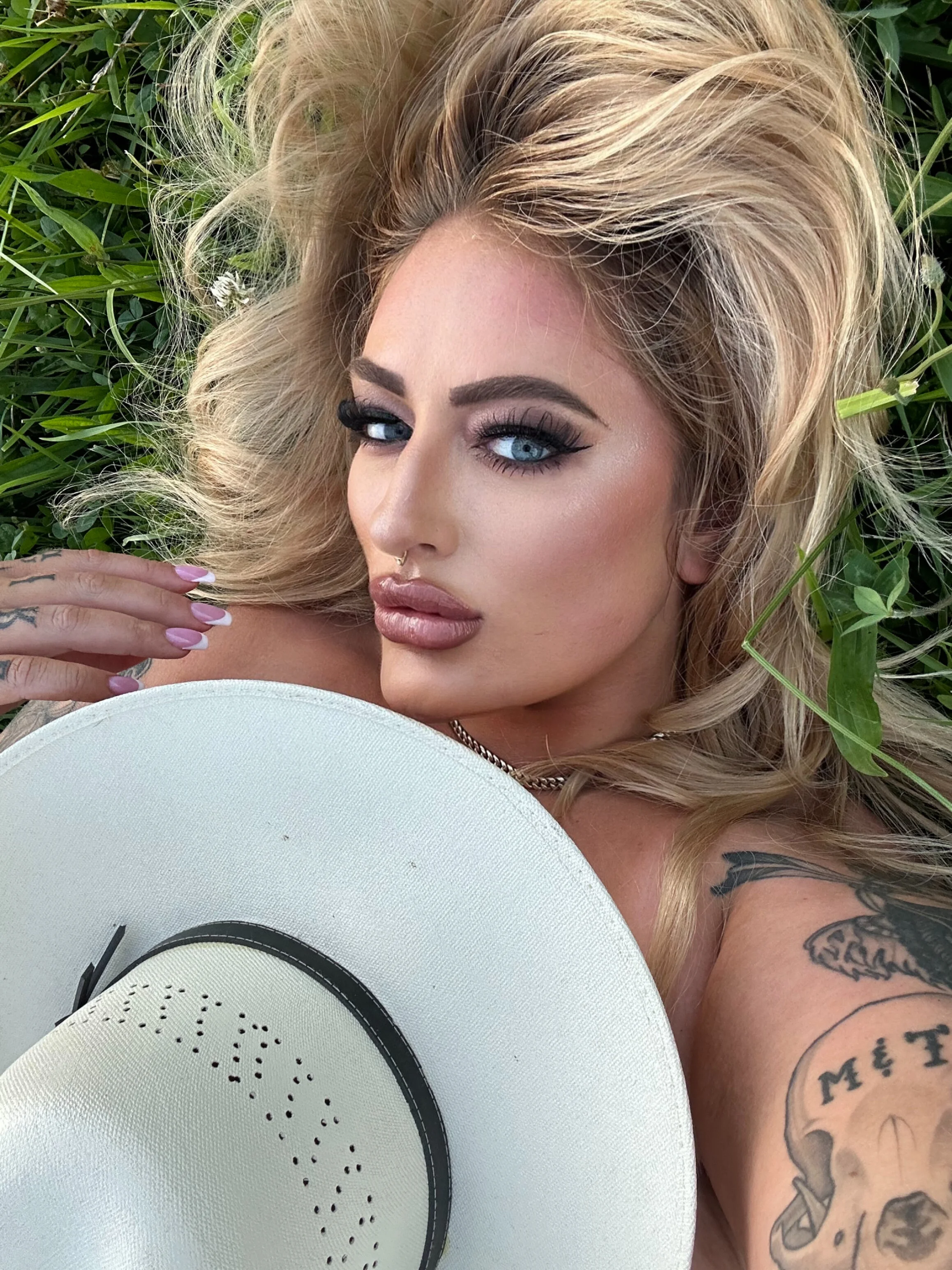 Miss Thick N Tatted 🐙